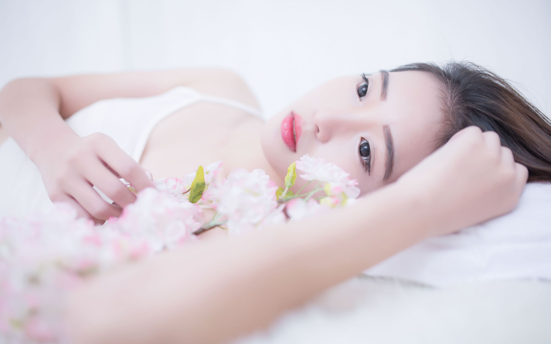 中央出钱、地方要人、高校托底，这波就业更稳了!